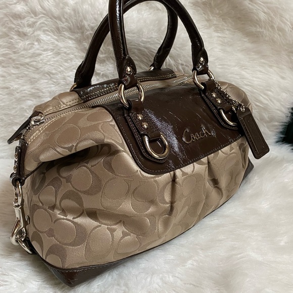 NWT Coach Ashley Signature Satin Satchel F15443 - Picture 4 of 14